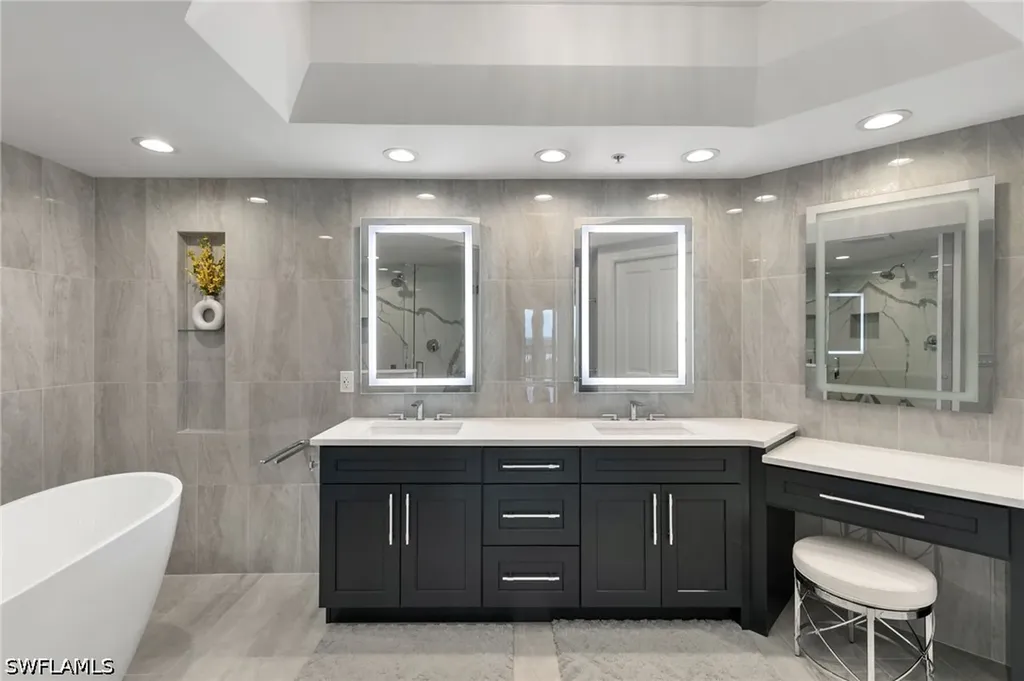 1060 Borghese Lane Naples FL 34114
