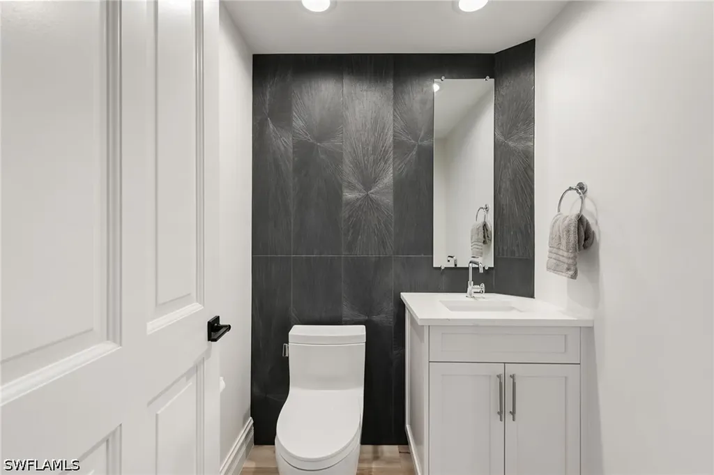 1060 Borghese Lane Naples FL 34114