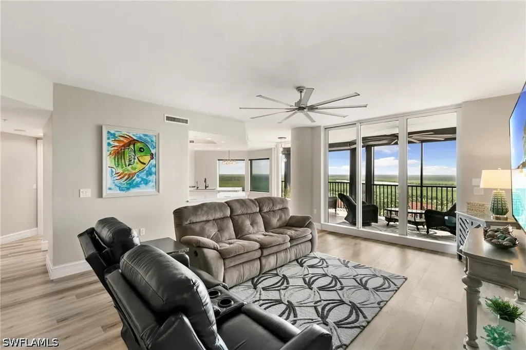 1060 Borghese Lane Naples FL 34114