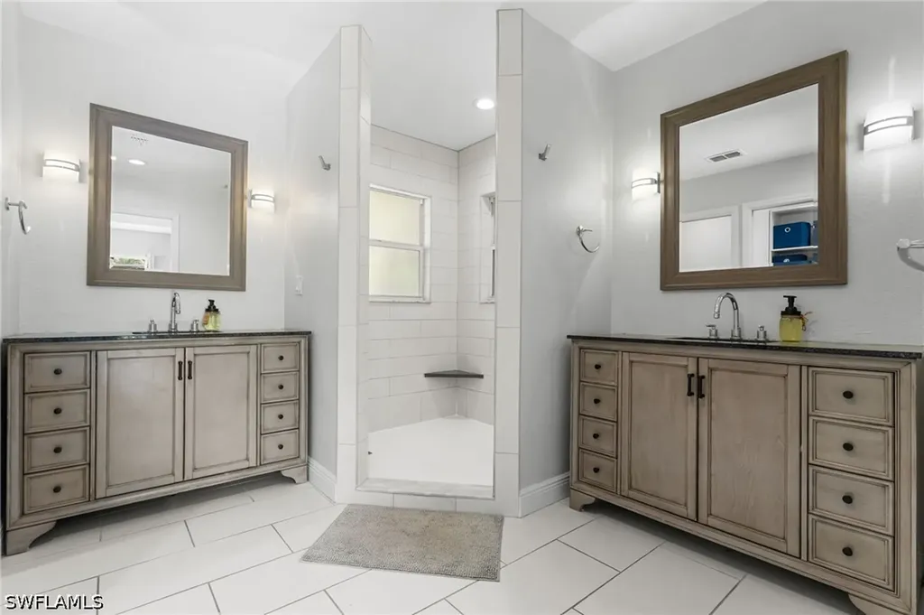 20 Heritage Way Naples FL 34110