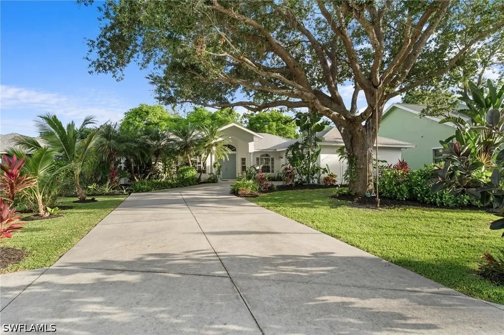 20 Heritage Way Naples FL 34110