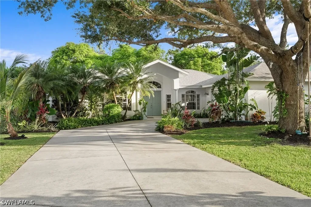 20 Heritage Way Naples FL 34110