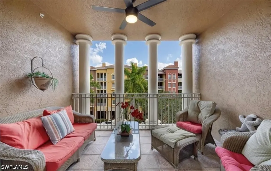 Naples FL, 410 Bayfront Place, Unit 2405