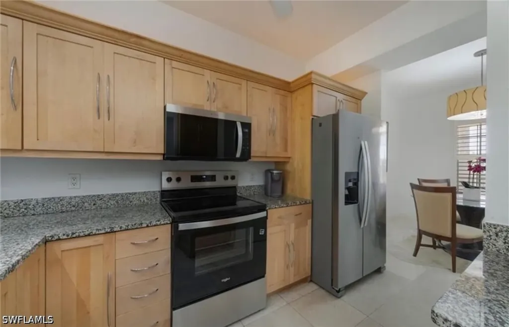 410 Bayfront Place Naples FL 34102