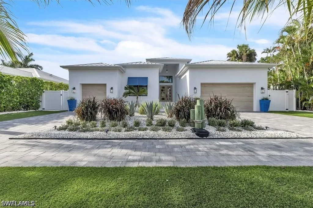 1187 22nd Avenue N Naples FL 34103