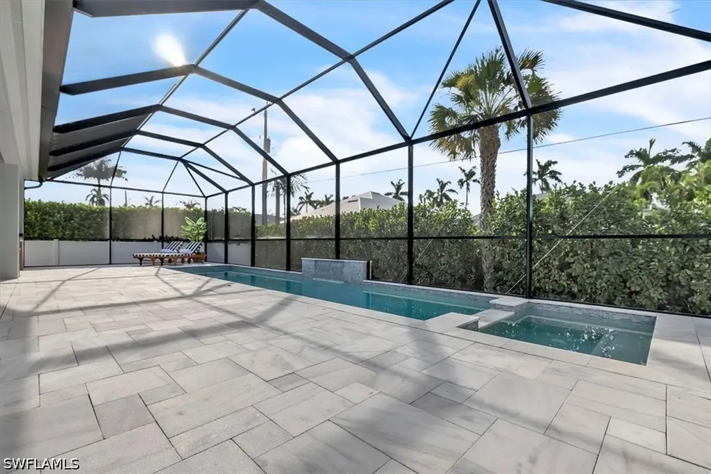 1187 22nd Avenue N Naples FL 34103