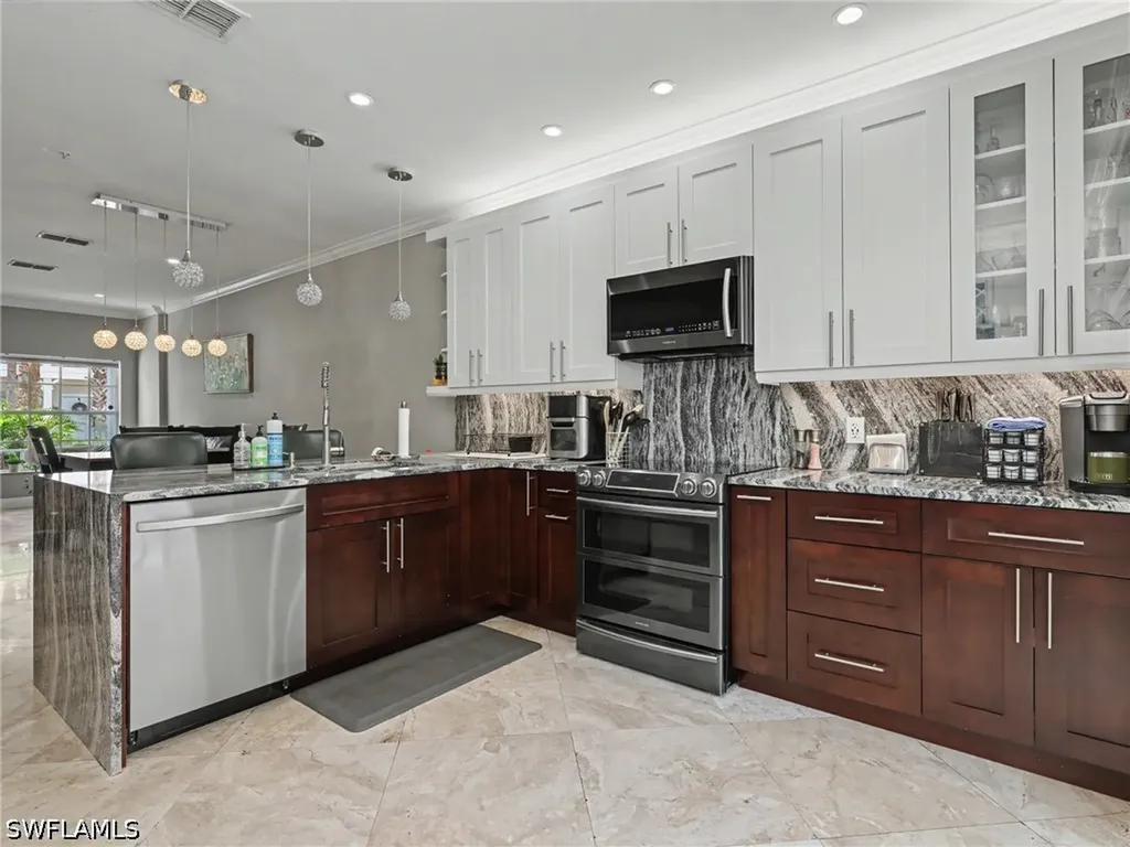 3299 Megan Lane Naples FL 34109