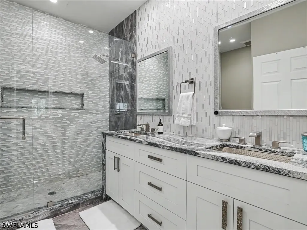 3299 Megan Lane Naples FL 34109