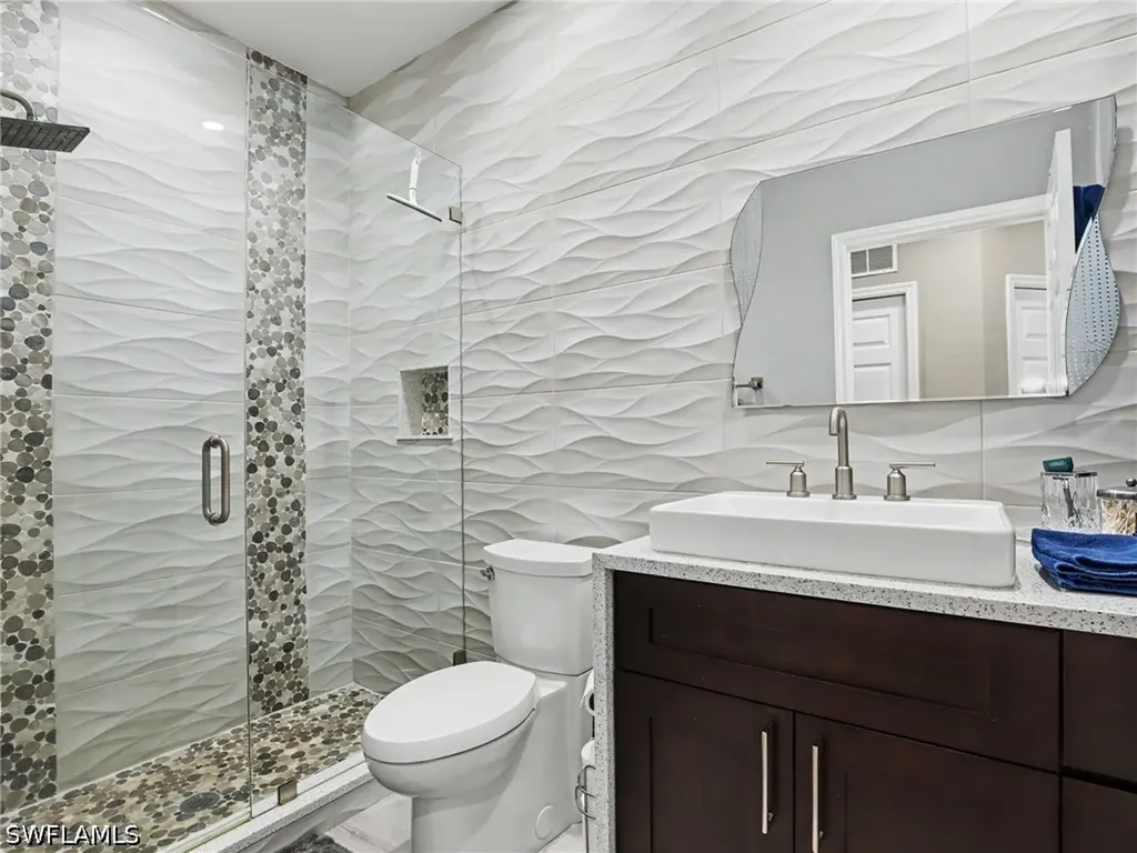 3299 Megan Lane Naples FL 34109