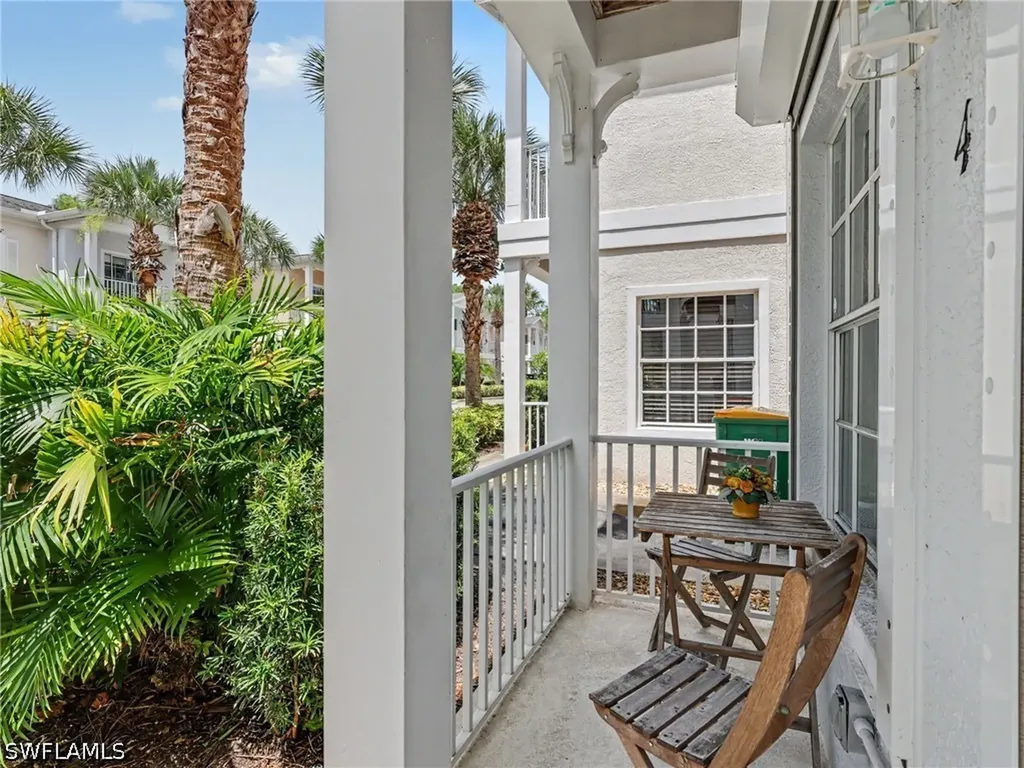 3299 Megan Lane Naples FL 34109
