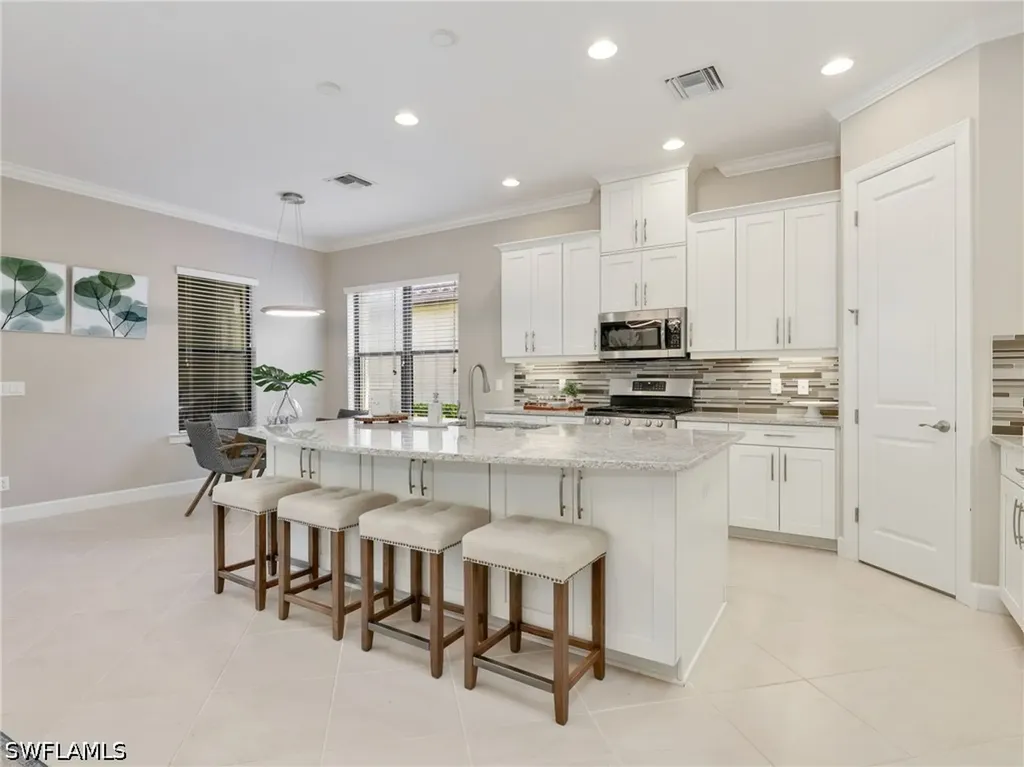 8451 Palacio Terrace W Naples FL 34114