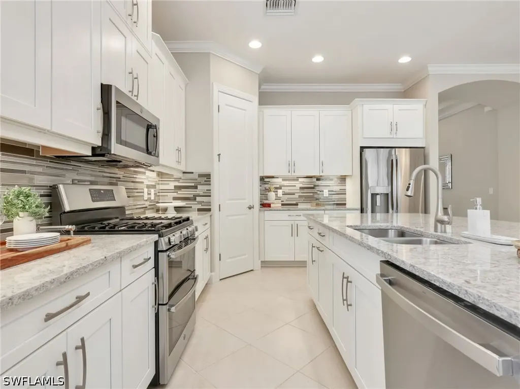 8451 Palacio Terrace W Naples FL 34114