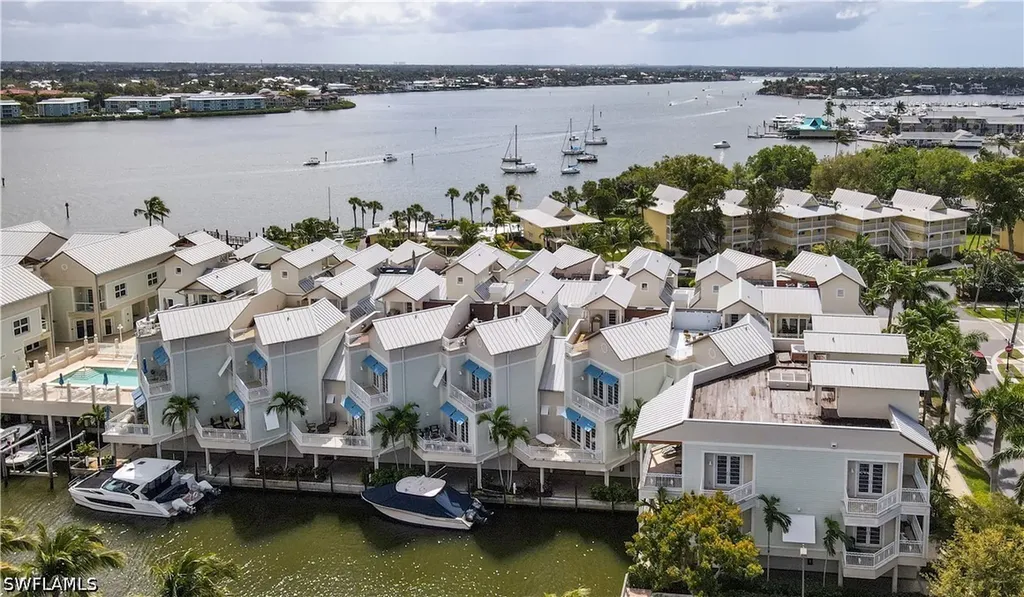 1001 10th Avenue S Naples FL 34102