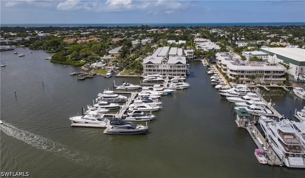 1001 10th Avenue S Naples FL 34102