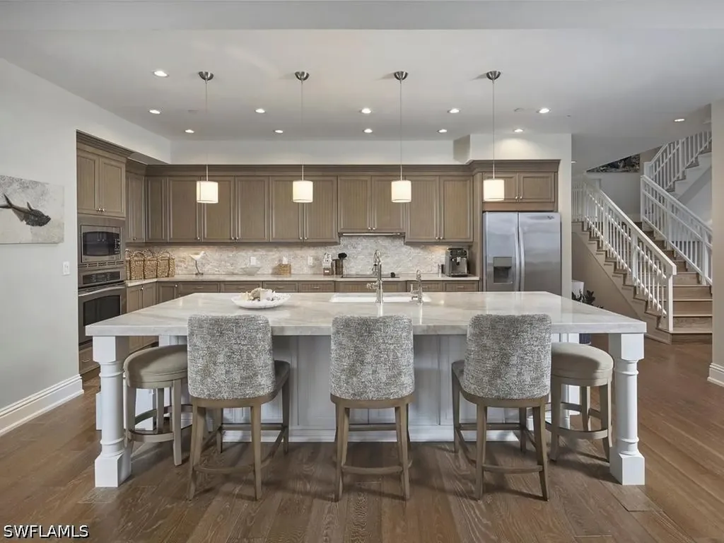 1001 10th Avenue S Naples FL 34102