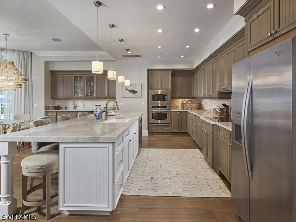 1001 10th Avenue S Naples FL 34102