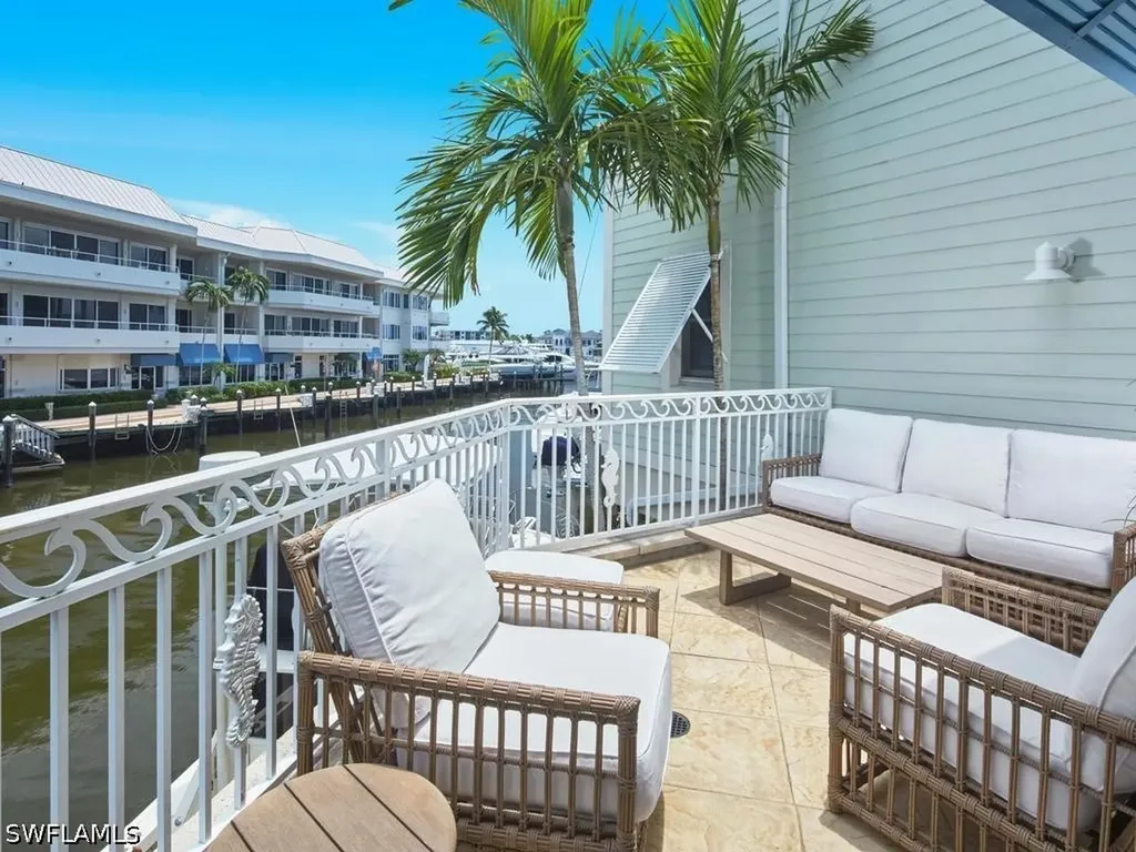 1001 10th Avenue S Naples FL 34102