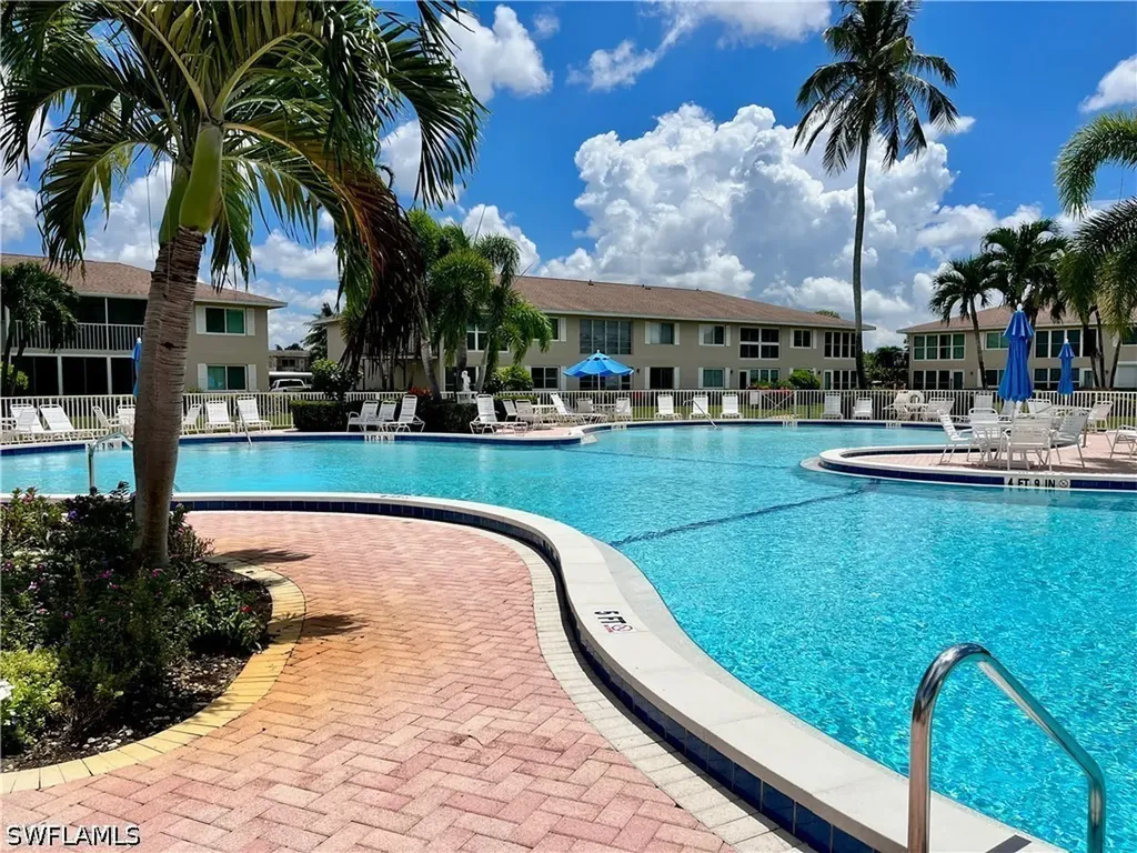 190 Palm Drive Naples FL 34112