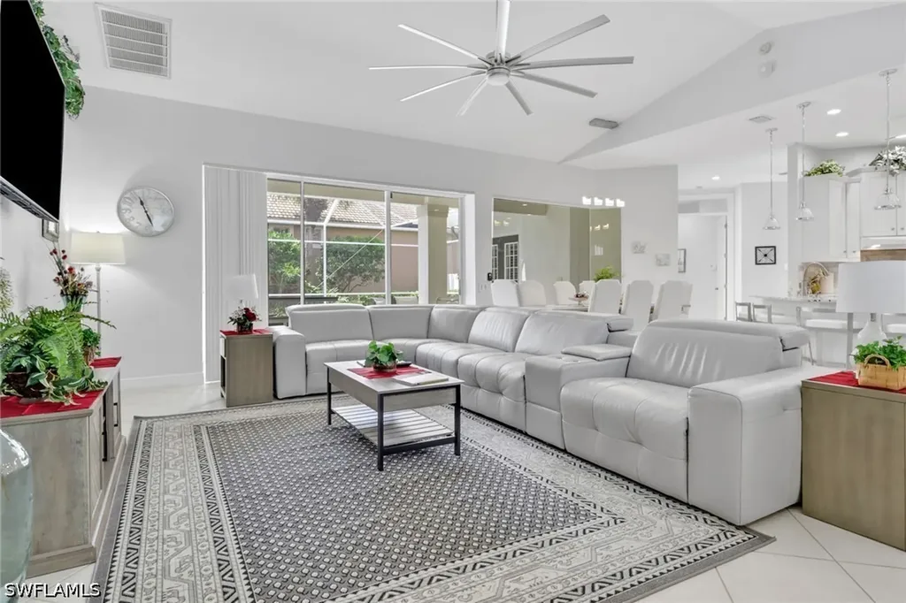 516 Eagle Creek Drive Naples FL 34113