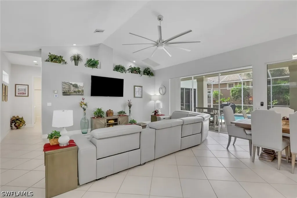 516 Eagle Creek Drive Naples FL 34113