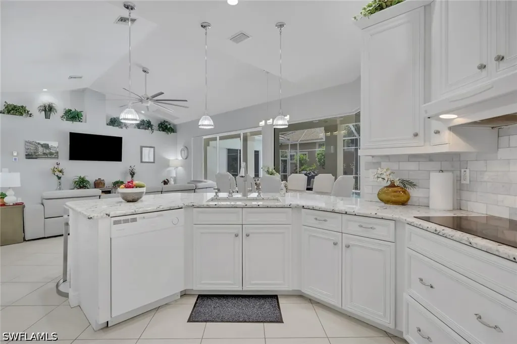 516 Eagle Creek Drive Naples FL 34113