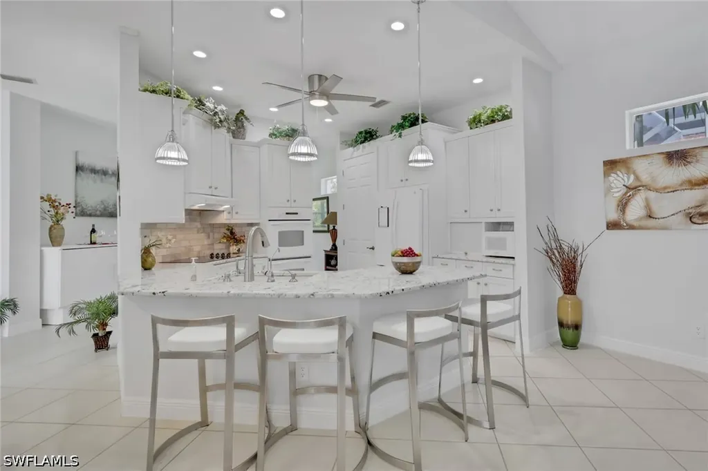 516 Eagle Creek Drive Naples FL 34113