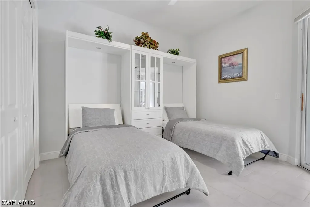 516 Eagle Creek Drive Naples FL 34113