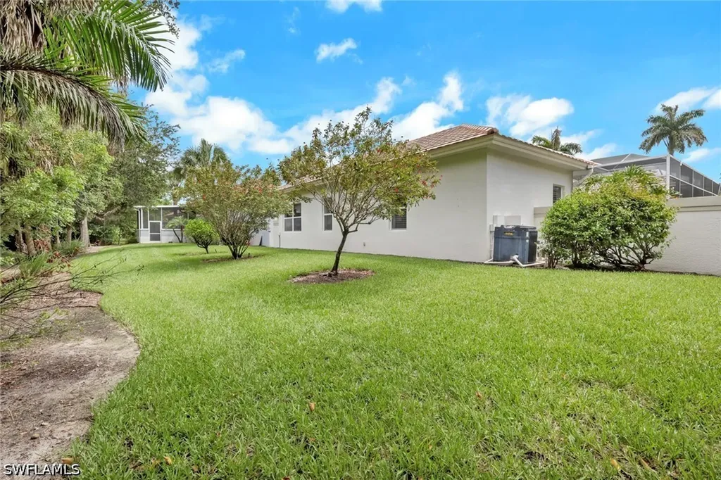 516 Eagle Creek Drive Naples FL 34113