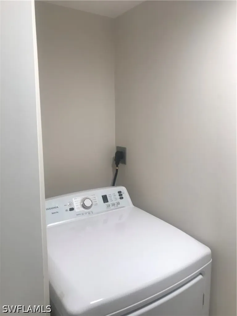 29 High Point Circle E Naples FL 34103