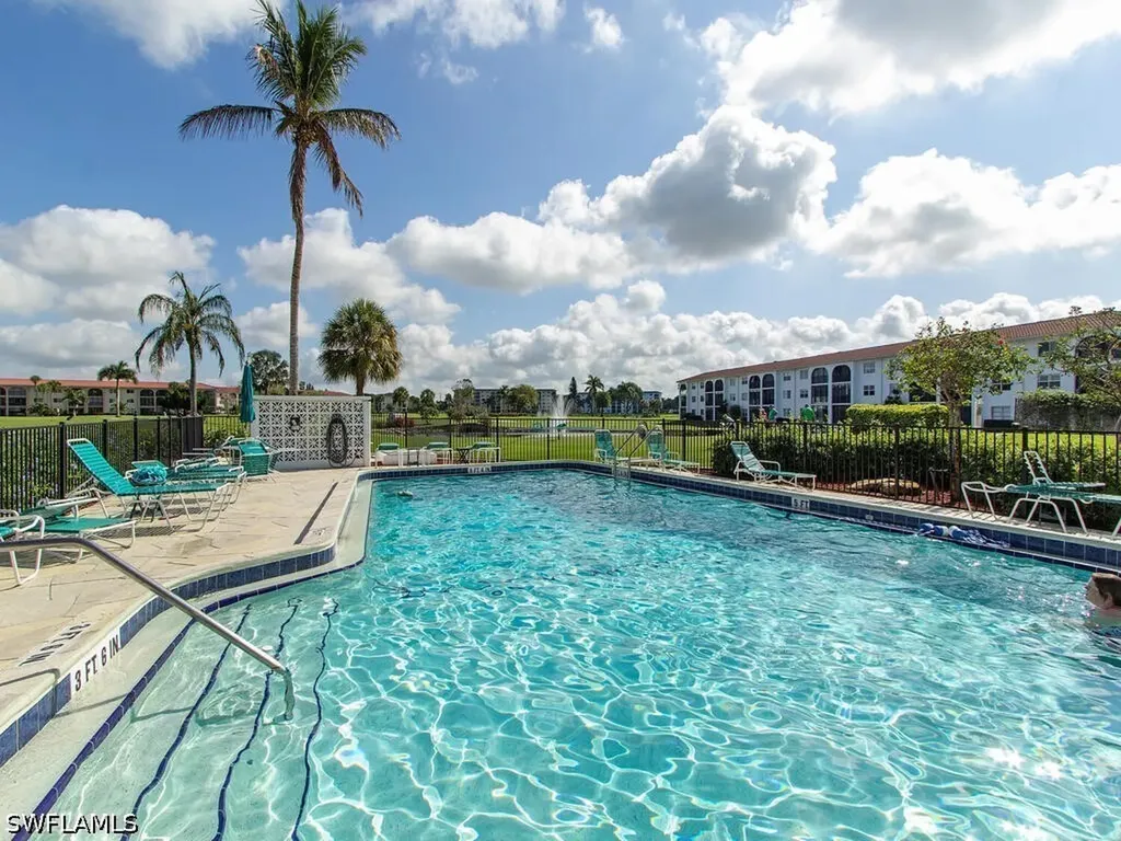 29 High Point Circle E Naples FL 34103