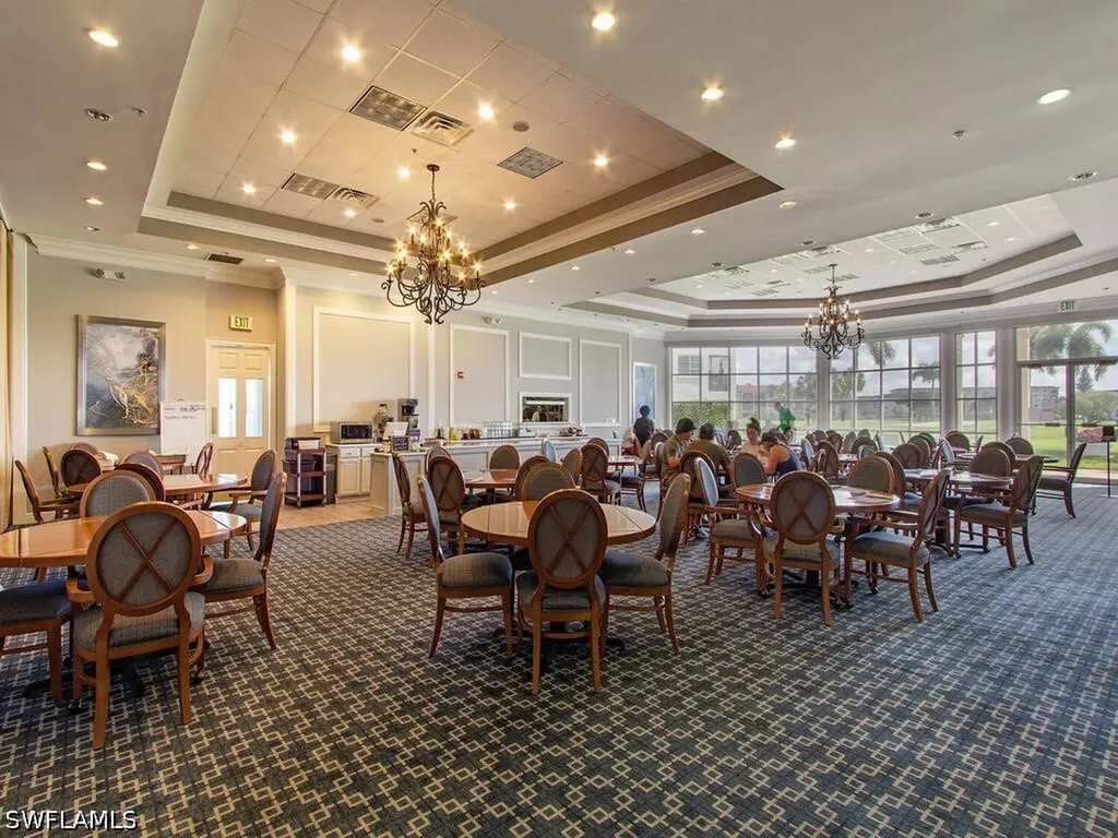 29 High Point Circle E Naples FL 34103