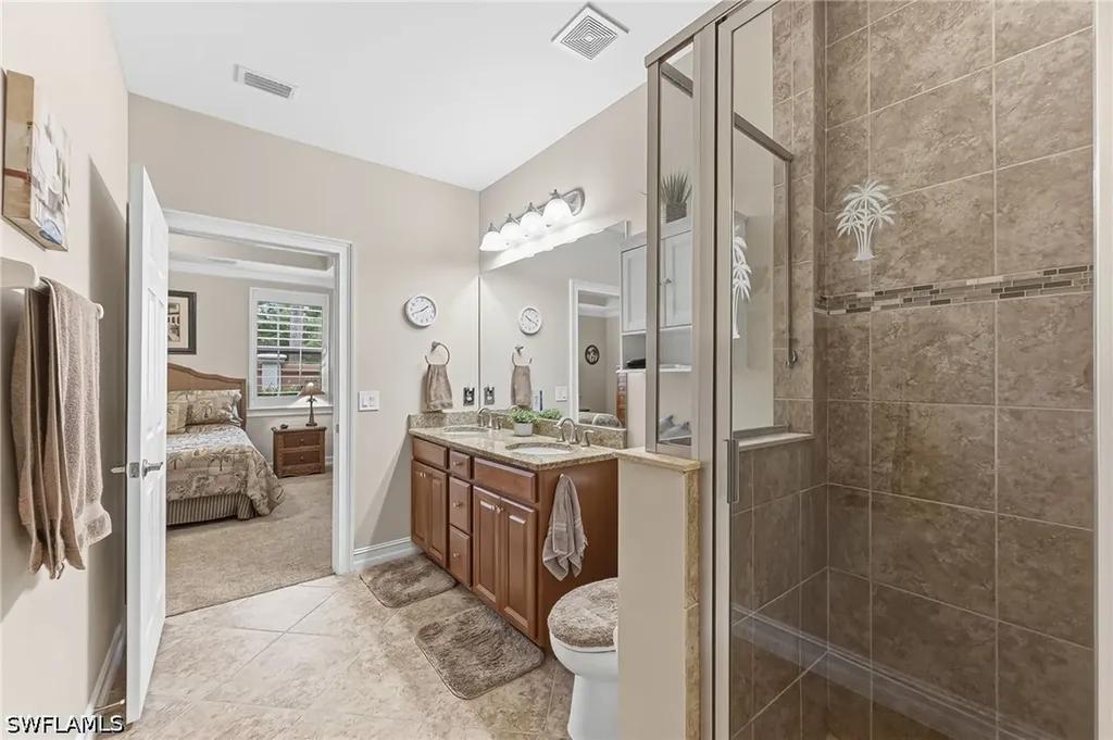 28000 Sosta Lane Bonita Springs FL 34135