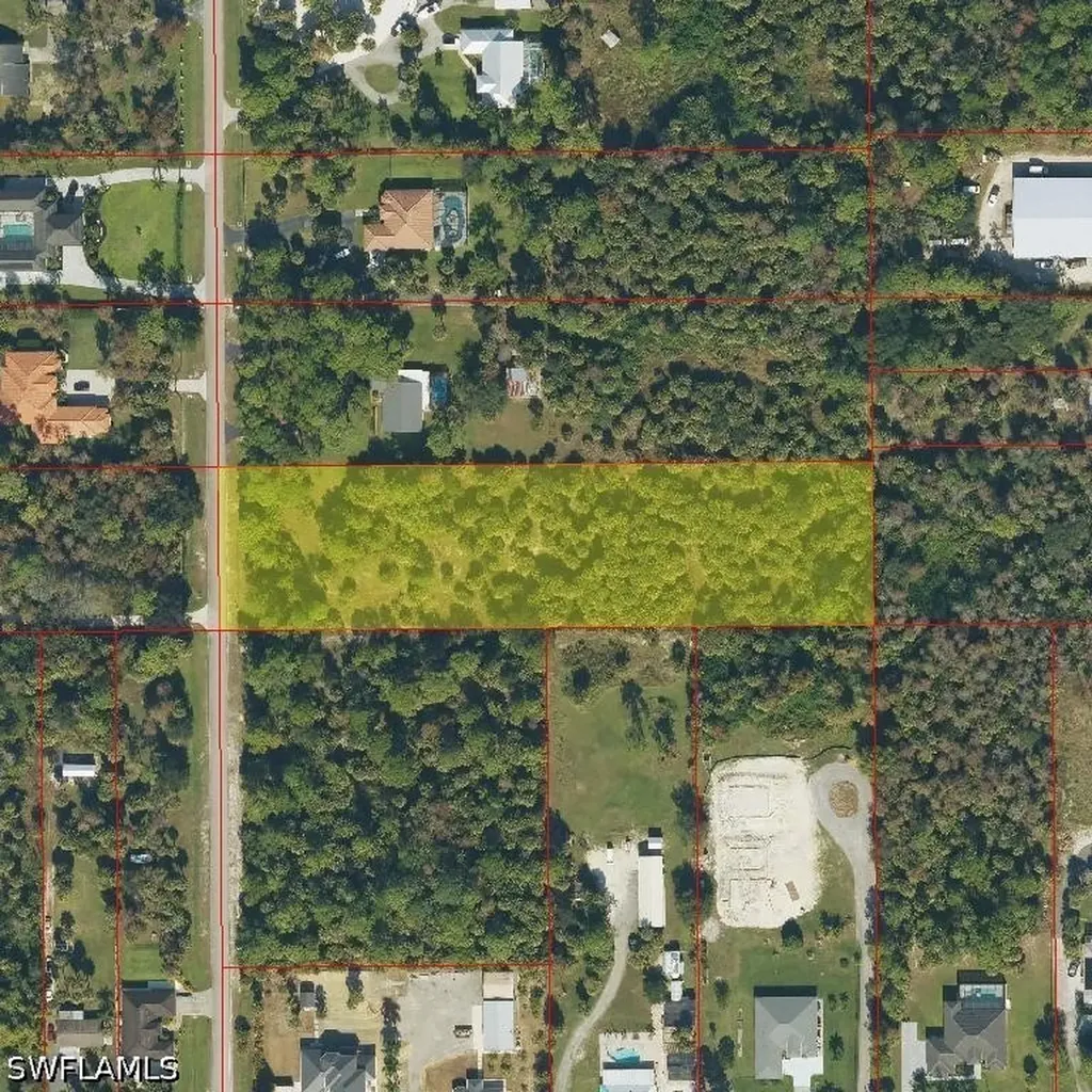 Xxx 17th Street NW Naples FL 34117