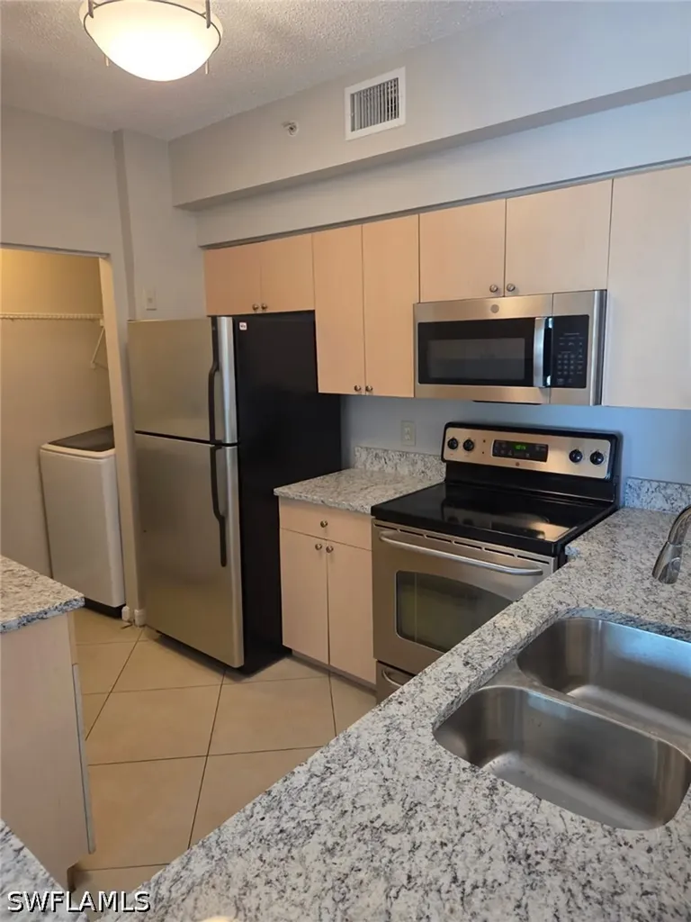 1105 Reserve Court Naples FL 34105