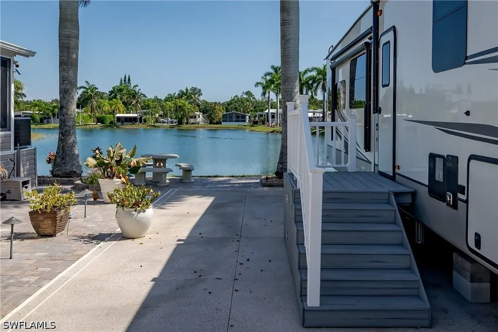1146 Silver Lakes Boulevard Naples FL 34114