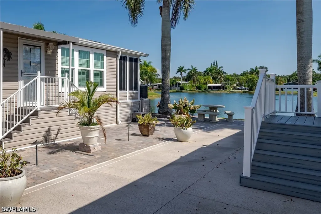 1146 Silver Lakes Boulevard Naples FL 34114