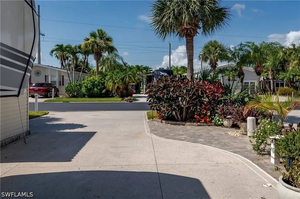 1146 Silver Lakes Boulevard Naples FL 34114