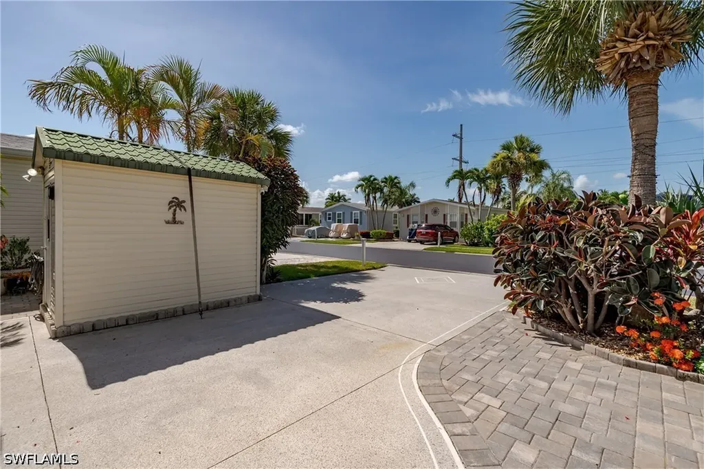 1146 Silver Lakes Boulevard Naples FL 34114