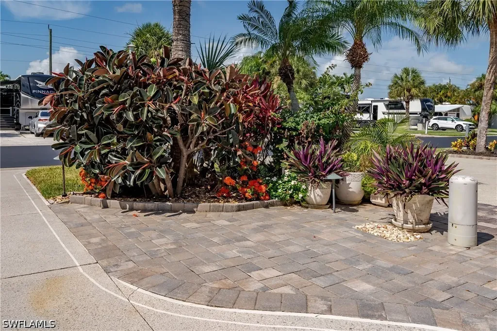 1146 Silver Lakes Boulevard Naples FL 34114