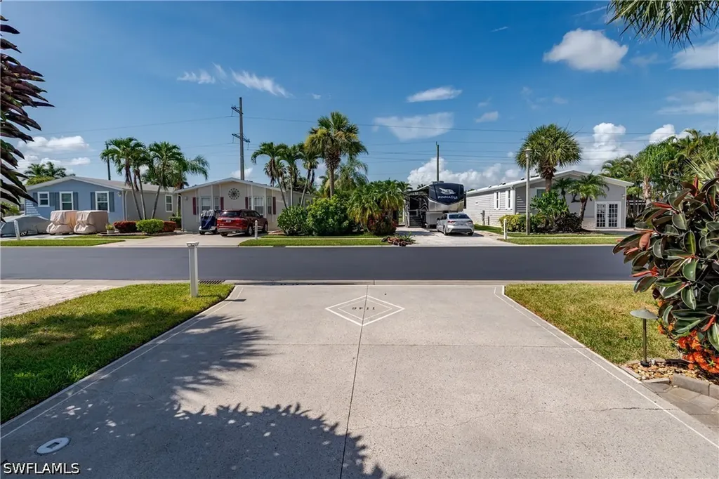 1146 Silver Lakes Boulevard Naples FL 34114