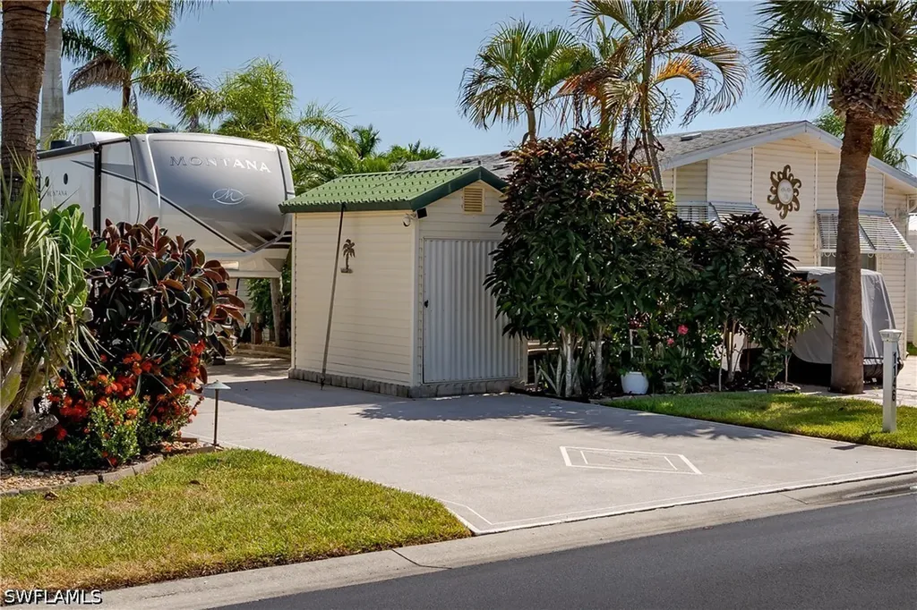 1146 Silver Lakes Boulevard Naples FL 34114