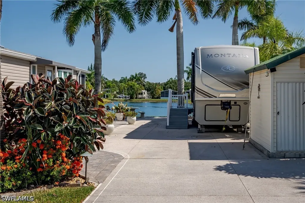 1146 Silver Lakes Boulevard Naples FL 34114