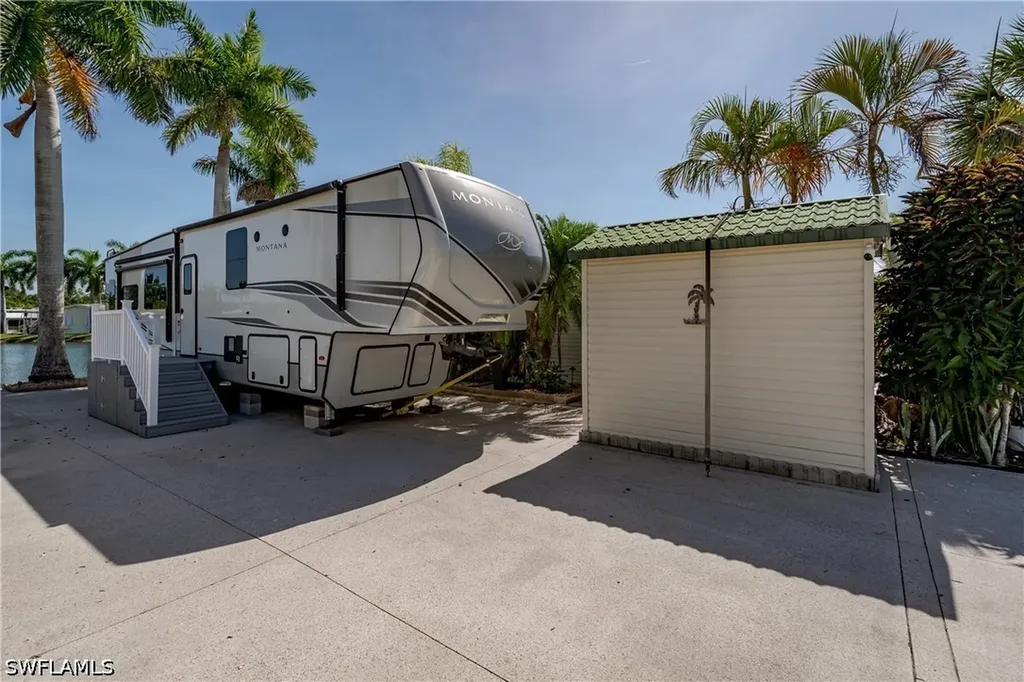 1146 Silver Lakes Boulevard Naples FL 34114