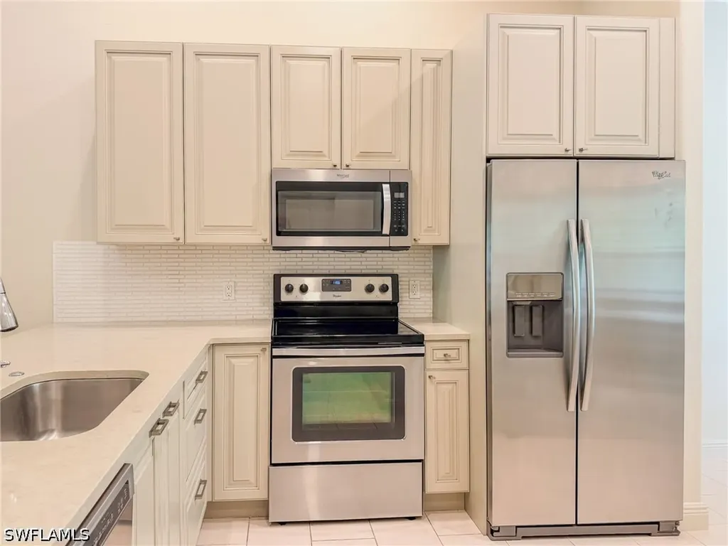 3510 Avion Woods Court Naples FL 34104