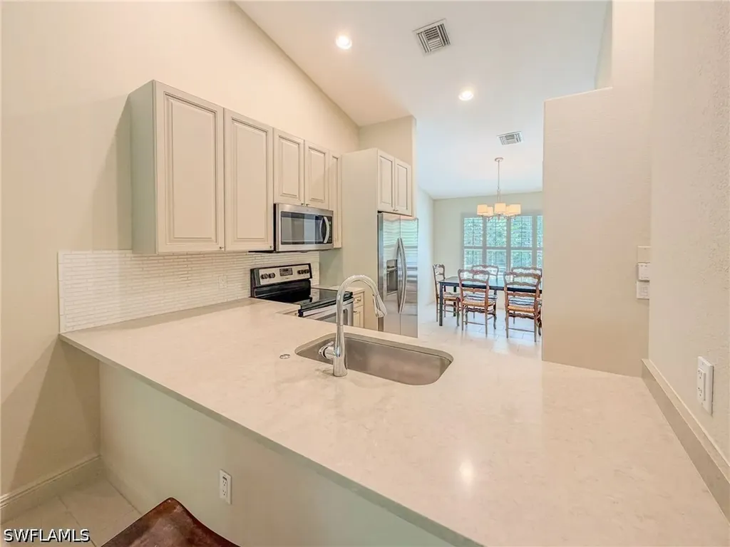 3510 Avion Woods Court Naples FL 34104