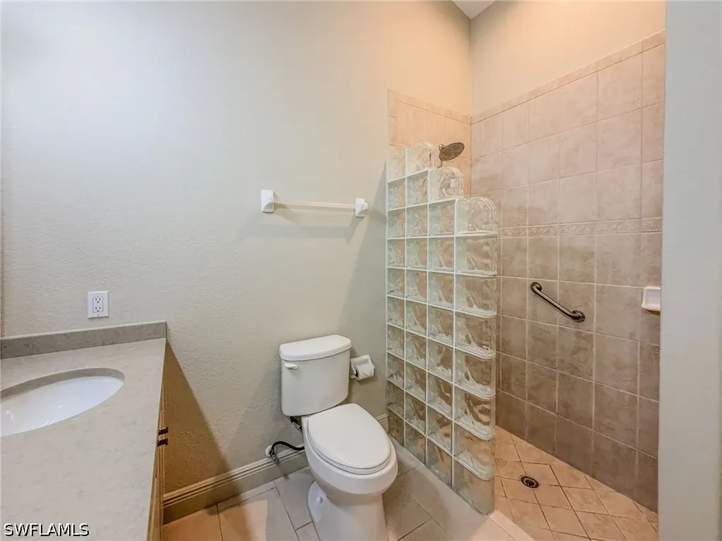 3510 Avion Woods Court Naples FL 34104