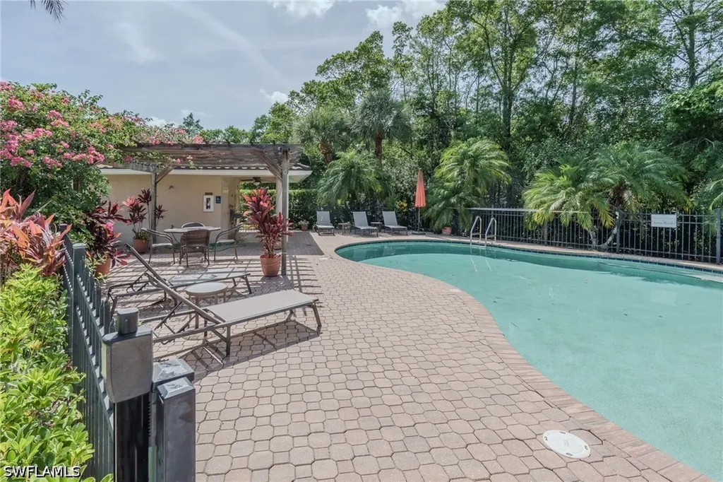 3510 Avion Woods Court Naples FL 34104