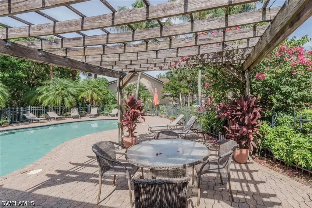 3510 Avion Woods Court Naples FL 34104