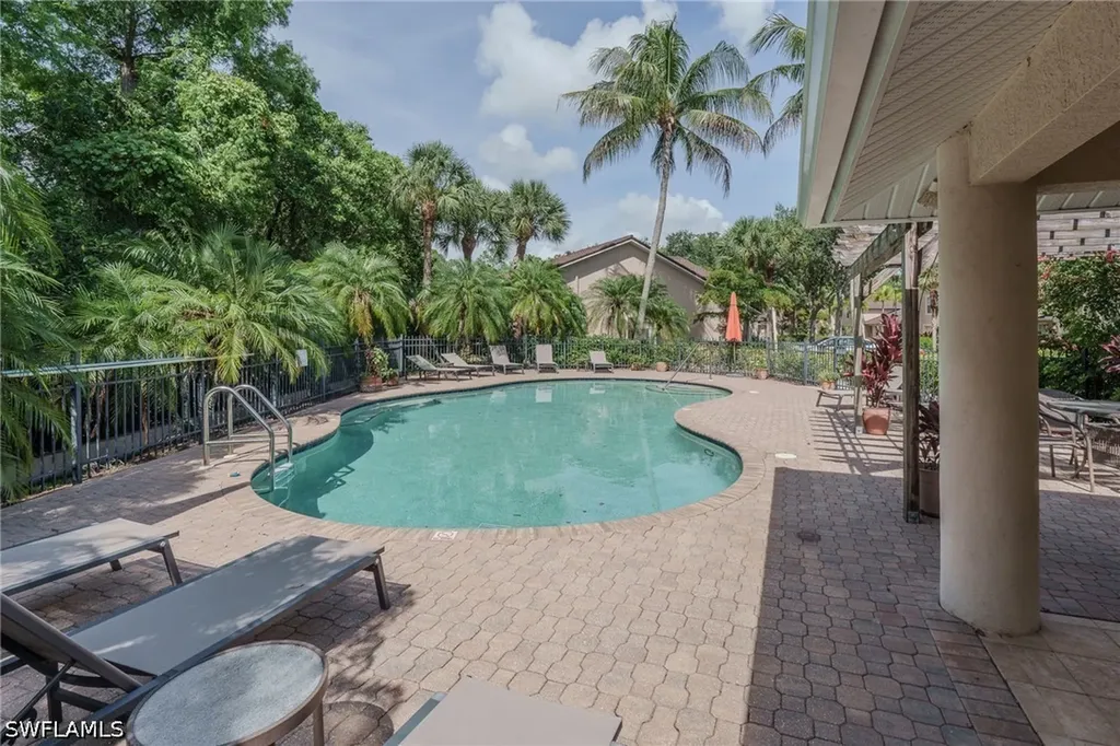 3510 Avion Woods Court Naples FL 34104