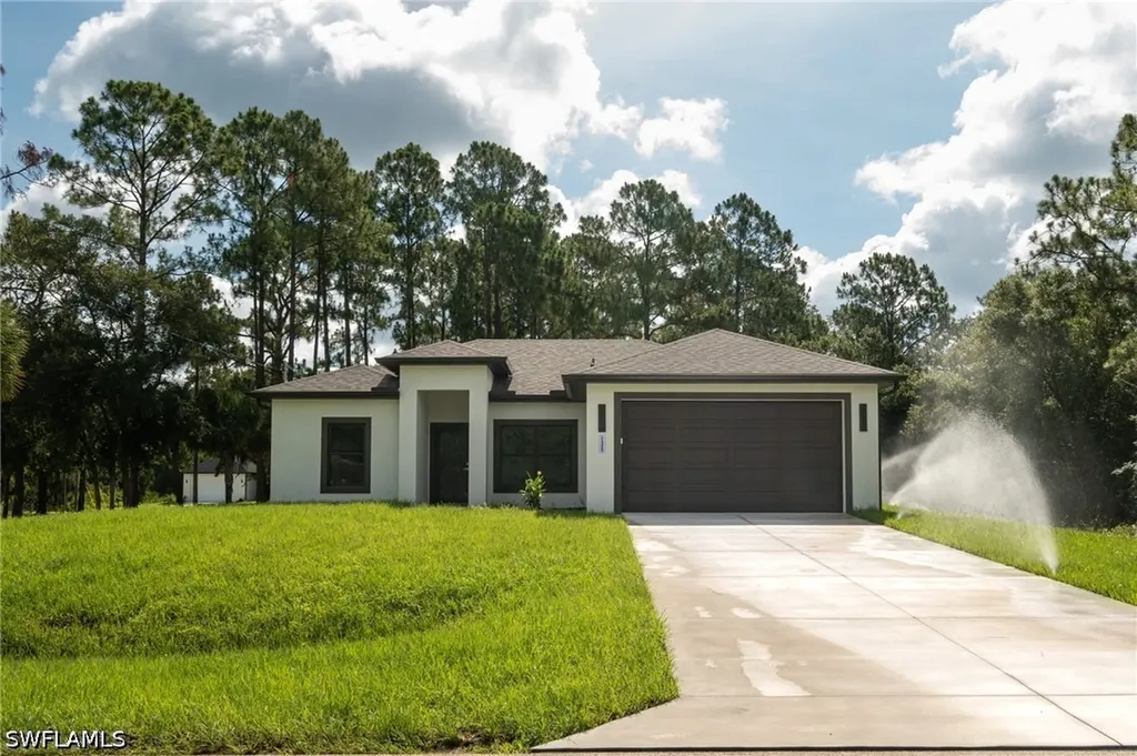 135 Mcarthur Boulevard Lehigh Acres FL 33974